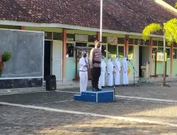 Program Police Goes to School Oleh Kapolsek Tepus di SMKN 1 Tepus