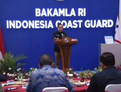 Kepala Bakamla Luncurkan Buku”Guarding The Sea For Our Future”