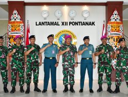 Wadan Lantamal XII Terima Laporan Resmi Kenaikan Pangkat Personel Lantamal XIl