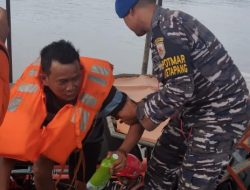 TNI AL, Lanal Ketapang Laksanakan SAR KLM Tirta Sejati 3 Tenggelam di Perairan Ketapang