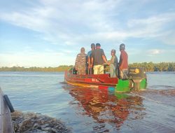 Gerak Cepat, Lanal Dumai Beserta Jajaran Laksanakan SAR Kapal Tenggelam Di Perairan Teluk Pinang Kuala Gaung Kabupaten Inhil Riau