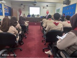 Kasudin Pendidikan Wilayah 1 Jakarta Timur M.Fahmi Lantik Satgas Laboratorium Pancasila SMAN 53