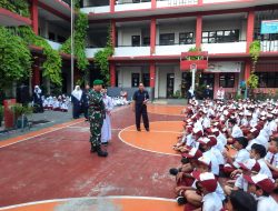 Tingkatkan Wawasan Kebangsaan sejak dini, Babinsa Mangga dua Selatan Koramil 02/SB.