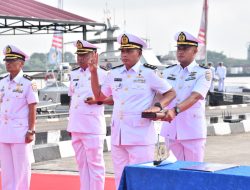 Danlantamal XII Pimpin Upacara Penyerahan Jabatan Kadispotmar Lantamal XII dan Sertijab Danlanal Ketapang