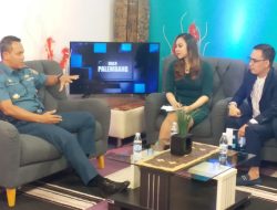 Danlanal Palembang Kolonel Laut (P) Sandy Kurniawan Sebagai Bintang Tamu Talk Show Dalam Acara Halo Palembang di Stasiun PAL TV