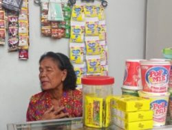 Ibu Rosintan Pedagang Yang Telah Berjualan 35 Tahun Di Terminal Tanjung Priok Lagi Berjuang Adanya Keadilan Untuk Lapak di Tempatinya