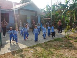 Dalam Kegiatan Binwiltasla, Lanal Bengkulu Ajak Masyarakat Pulau Enggano Olahraga Bersama