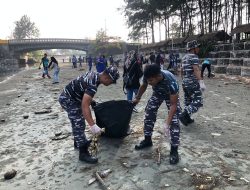 Kali Di Jalan Sedap Malam Penurunan Kota Bengkulu Menjadi Sasaran Prokasih Lanal Bengkulu