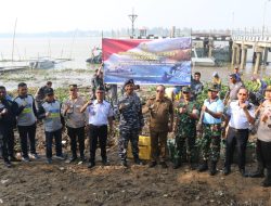 Pangkalan TNI Angkatan Laut (Lanal) Palembang Laksanakan Program Kali Beraih (Prokasih)