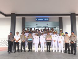 Polres Belawan Bersama Dirpolairud Polda Sumatera Utara Beri Kejutan Lantamal I Dihari Jadi Ke-78 TNI AL