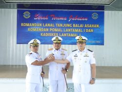 Tongkat Komando Lanal TBA Resmi Diserahterimakan