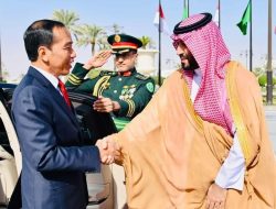 Presiden Jokowi Bertemu Dengan PM Arab Saudi di Istana Al-Yamamah