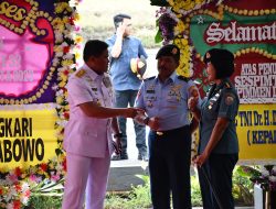 Komandan Lanal Bandung Dampingi Kasal Hadiri Upacara Penutupan Pendidikan Sespimti Polri Dikreg Ke-32 dan Sespimen Polri Dikreg Ke-63 Tahun 2023