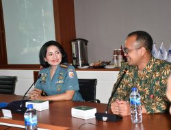 Komandan Lanal Bandung Wakili Gubernur AAL Buka Lattek Senjata Elektronika Taruna AAL Korps Elektronika Angkatan 69 di PT. LEN