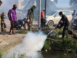 Lanal Dumai Hadiri Karya Bakti TNI Penanggulangan Banjir di Dumai