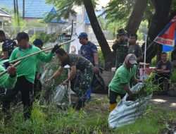 Peringati HUT Ke-27, Lanal Banjarmasin Gelar Program Kali Bersih
